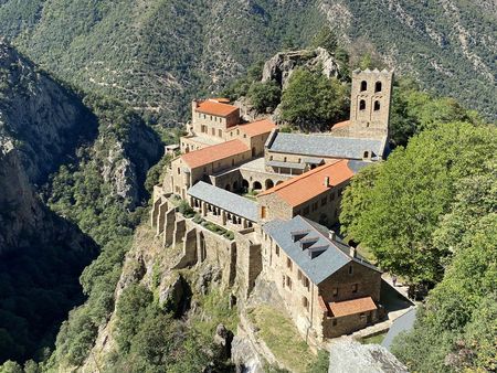 L'abbaye Saint-Martin-de-Canigou, à Casteil.