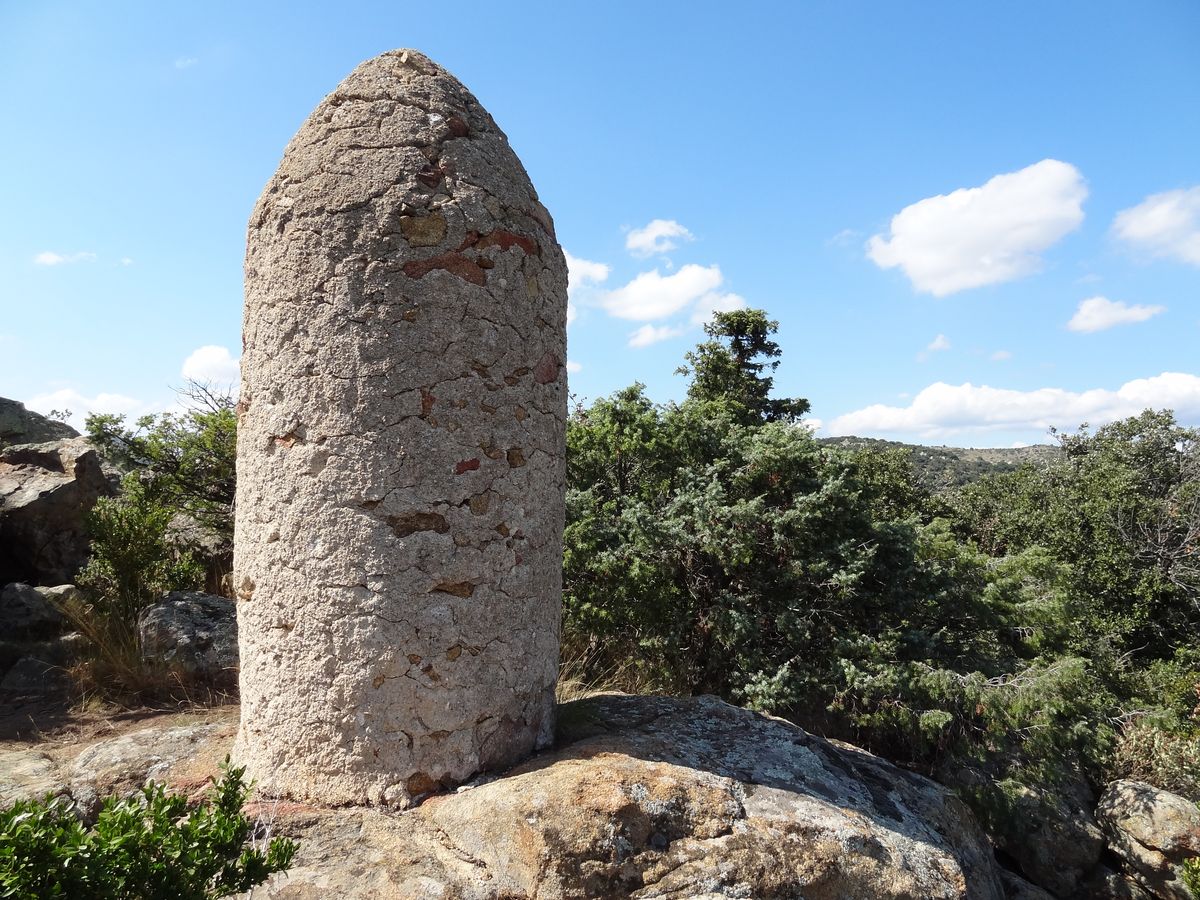 Bornes-frontière de Bélesta