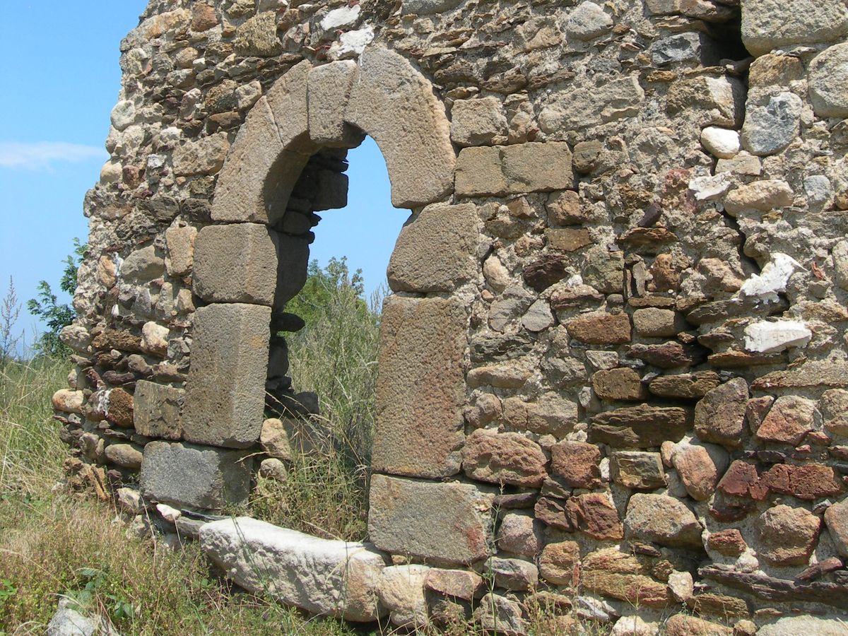 Chapelle St Pierre de Fillols