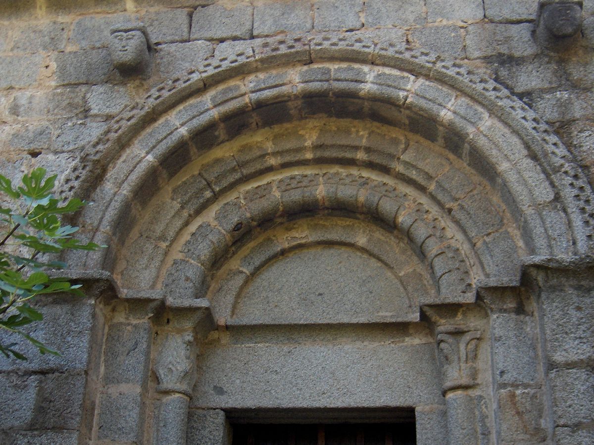 Chapelle St Pierre du Riuferrer