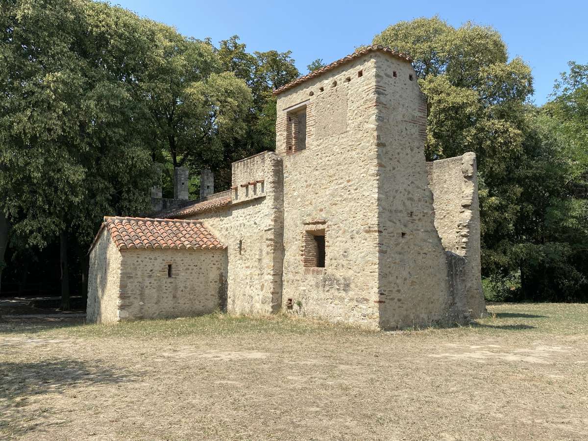 Chapelle Ste Colombe des Cabanes