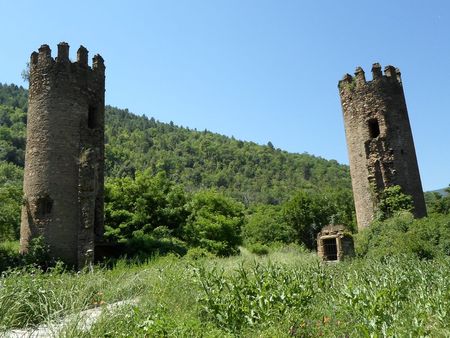 Le château de la Bastide, sur le territoire d'Olette.