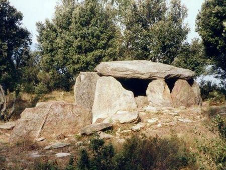 Dolmen de Na Cristiana, sur le territoire de l'Albère.