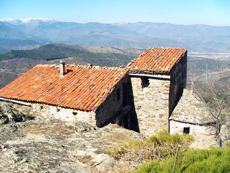 L'ermitage Saint-Etienne-de-Pomers, sur le territoire de Clara-Villerach