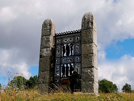 Le monument à Jules Lax, à Saillagouse