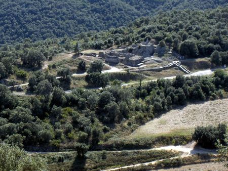 Les vestiges du col de Panissars, au Perthus