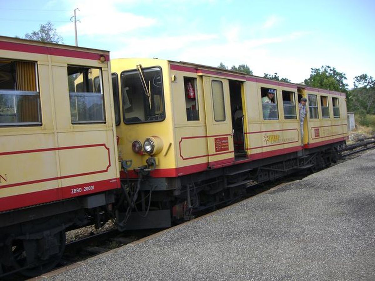 Train jaune