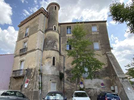 Le château de Bages.