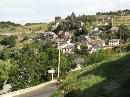 Le hameau de Fedges, sur le territoire de Sauto