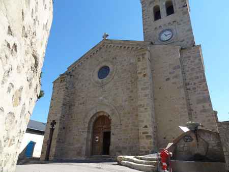 L'église Saint-Michel des Angles.